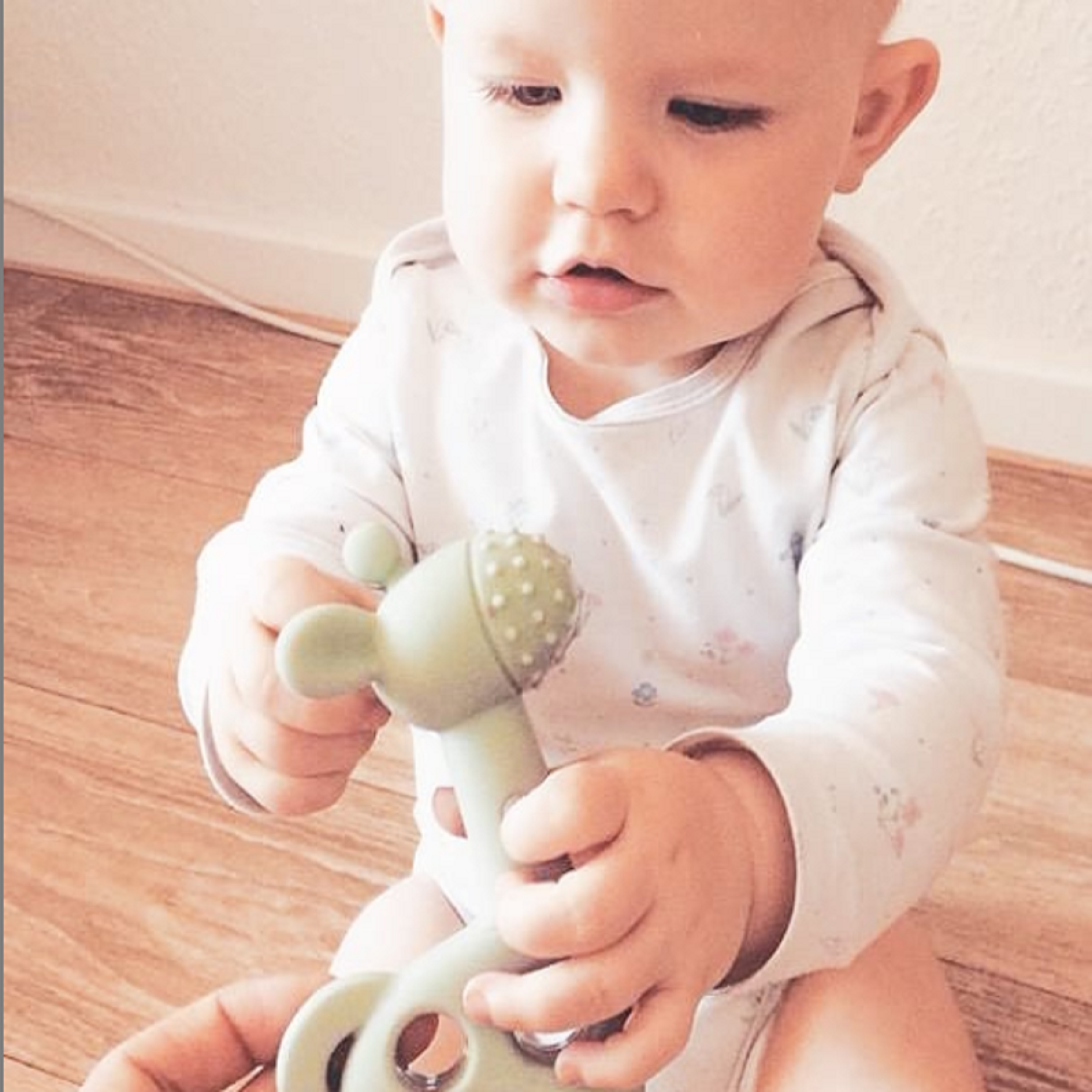 Teether Giraffe Light Green