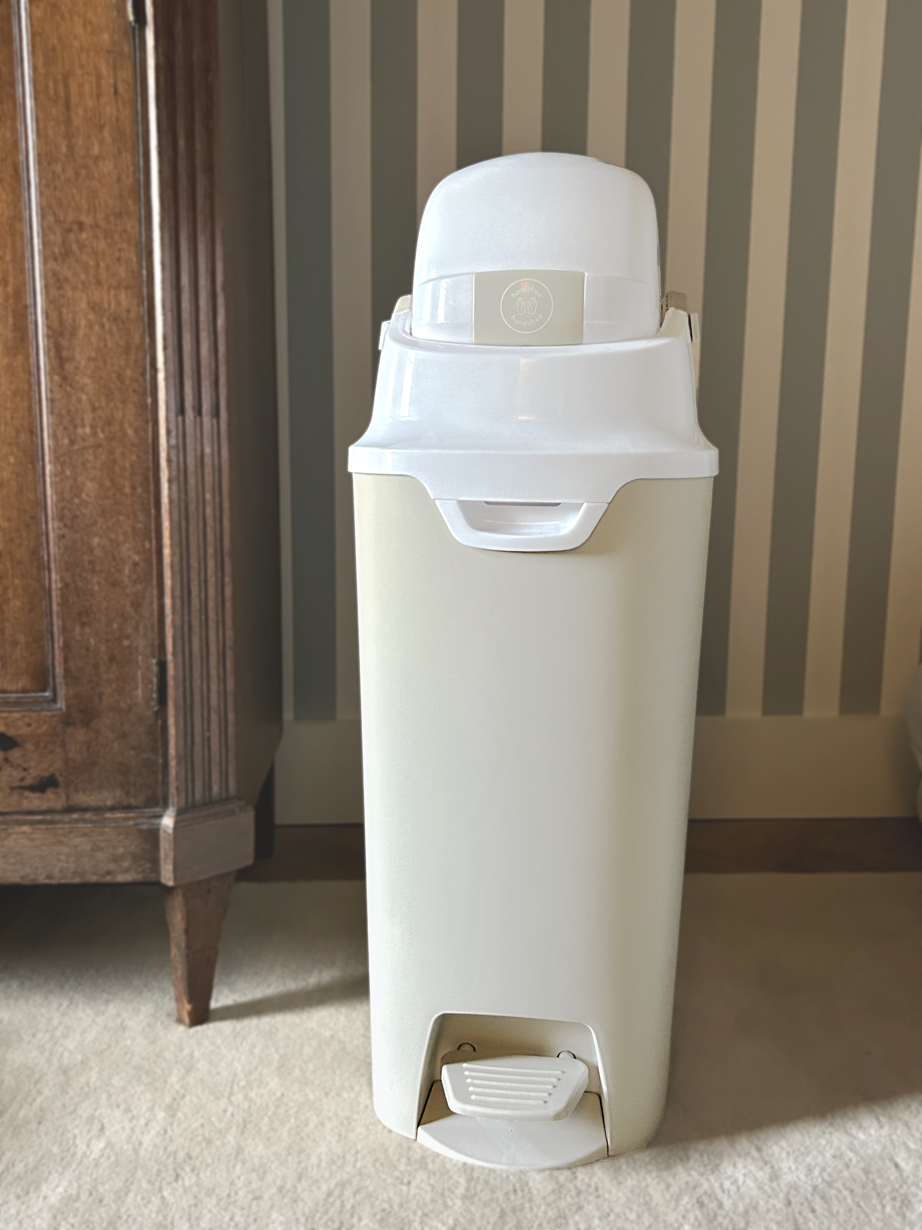 DiaperChamp ONE Handsfree Medium - Clay Sand (incl. 10 ECO BAGS for free)